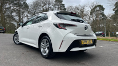 Toyota Corolla 1.8 VVT-i Hybrid Icon Tech 5dr CVT Hybrid Hatchback